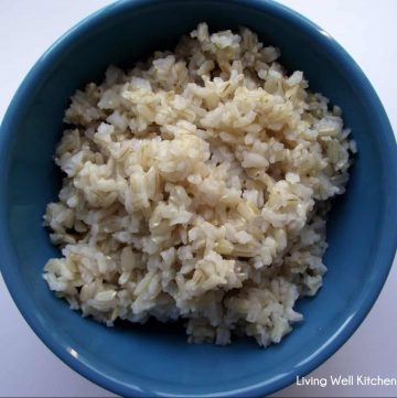 blue bowl of cooked brown rice