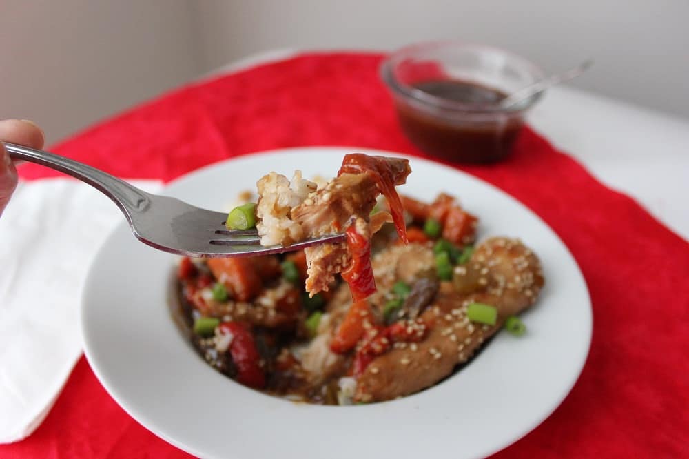 Crock-Pot Sesame Honey Chicken from Living Well Kitchen blog @memeinge