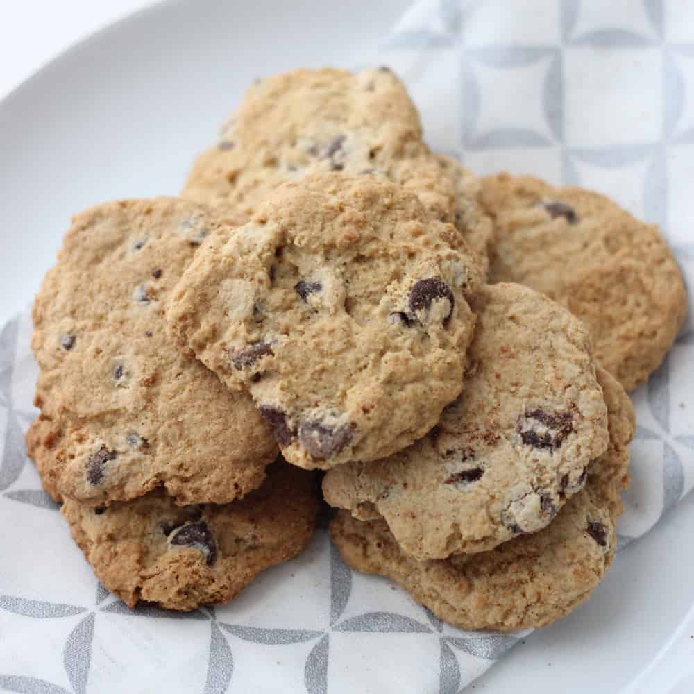 Chocolate Chip Cookies from Living Well Kitchen @memeinge