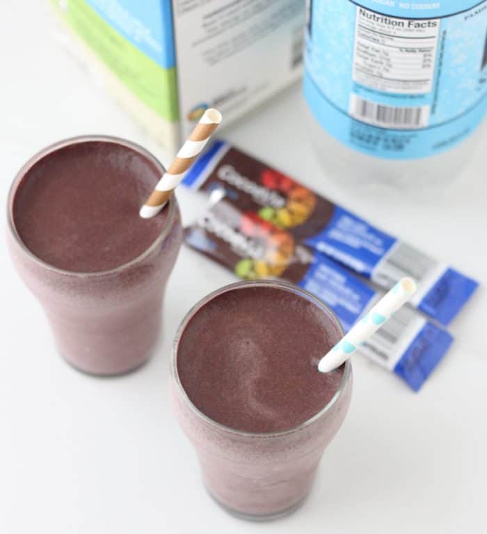 Chocolate Cream Fizz with CocoaViaÂ® Sweetened Dark Chocolate from Living Well Kitchen 
