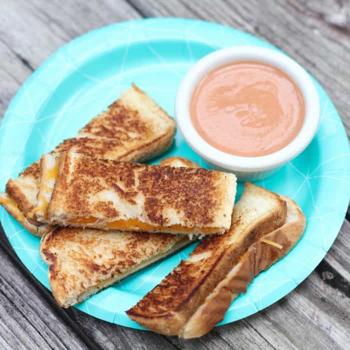 Take all the guesswork out of feeding your baby (and your kids) with Dr. Sonali Ruder's Natural Baby Food cookbook. Full of recipes, including these fun & tasty Grilled Cheese Dippers with Creamy Tomato Sauce, this book is not just for parents with babies.