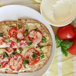 Tomato Basil and Ricotta Flatbread Pizza from Living Well Kitchen