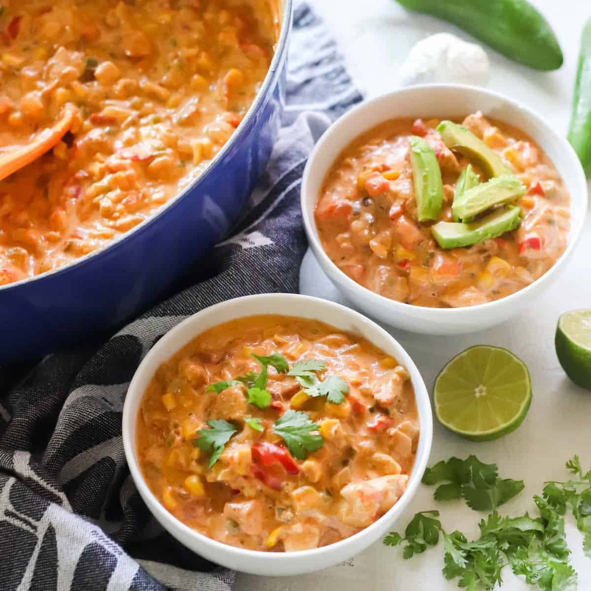 Jalapeño Popper Chicken Chili [Creamy, Healthy, Gluten-free]